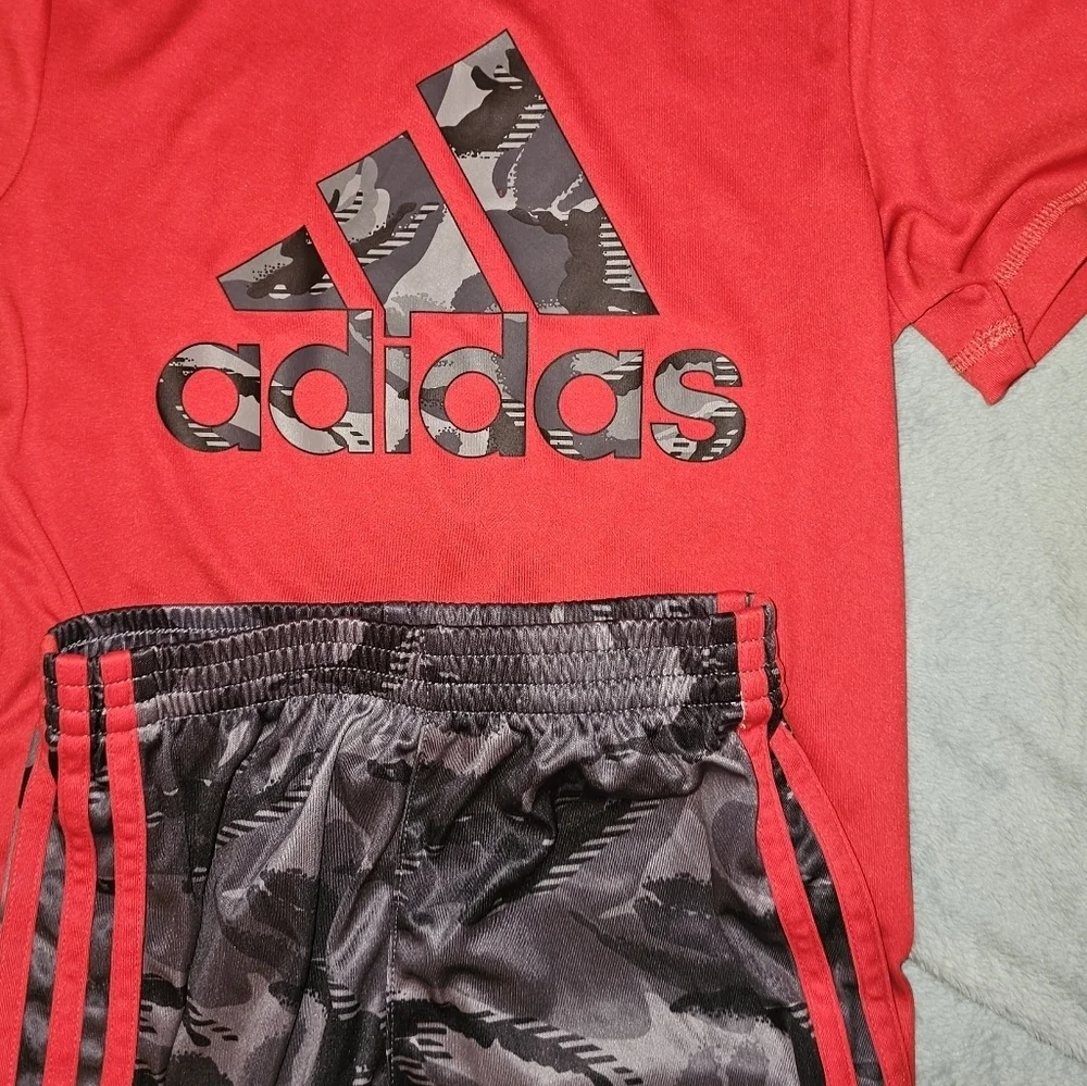 Adidas Red Tee and Patterned Gray Shorts